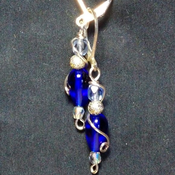 CCLHMHLLC Wired Jewellery Designs - Picture 1 of 4